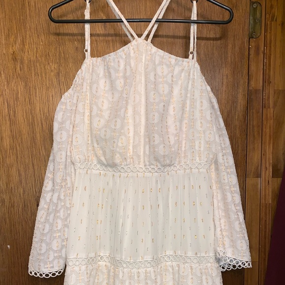 ✨White Dress ✨ - Picture 3 of 6